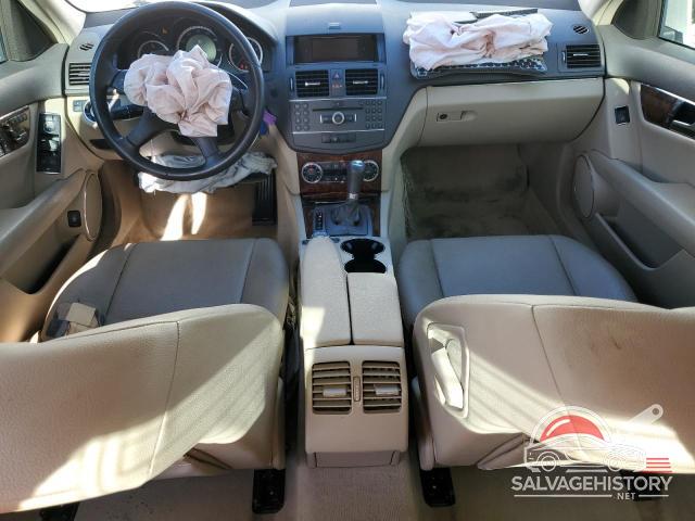 WDDGF5EB7BR161826 2011 MERCEDES-BENZ C-CLASS photo no. 8