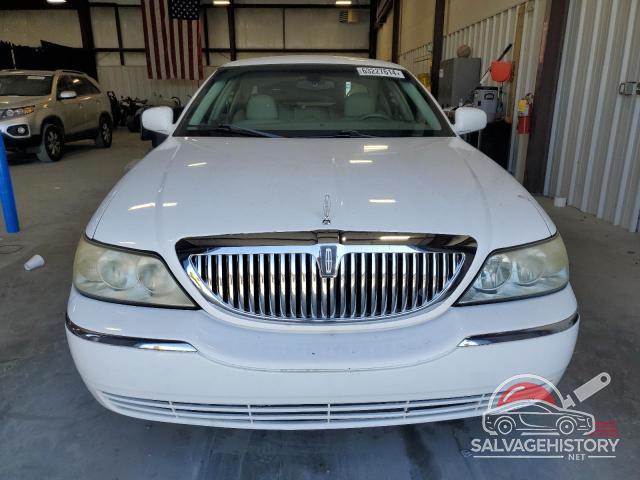 1LNHM81W95Y645646 2005 LINCOLN TOWNCAR photo no. 5