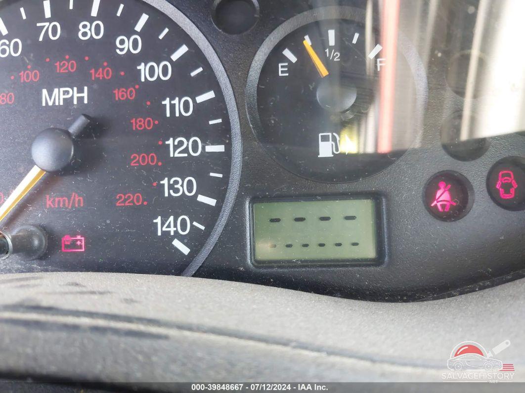 1FAFP33Z14W130055 2004 FORD FOCUS photo no. 7