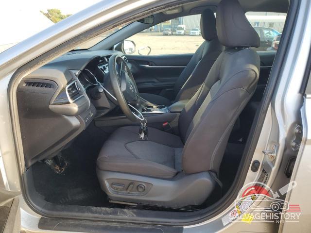 4T1B11HKXJU116250 2018 TOYOTA CAMRY photo no. 7
