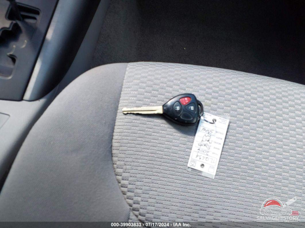 JTMBK31V066008040 2006 TOYOTA RAV4 photo no. 11