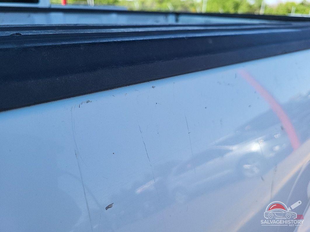 1FTMF1EB0JKF43211 2018 FORD F-150 photo no. 2