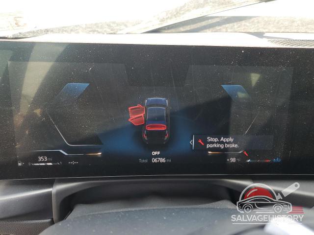 3MW89FF03R8E37865 2024 BMW 3 SERIES photo no. 9
