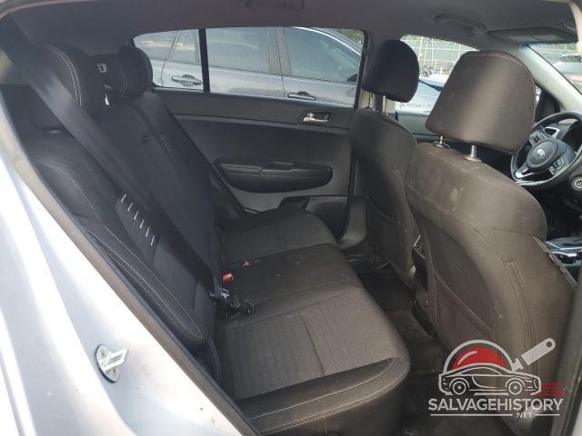 KNDPM3AC2J7393702 2018 KIA SPORTAGE photo no. 11