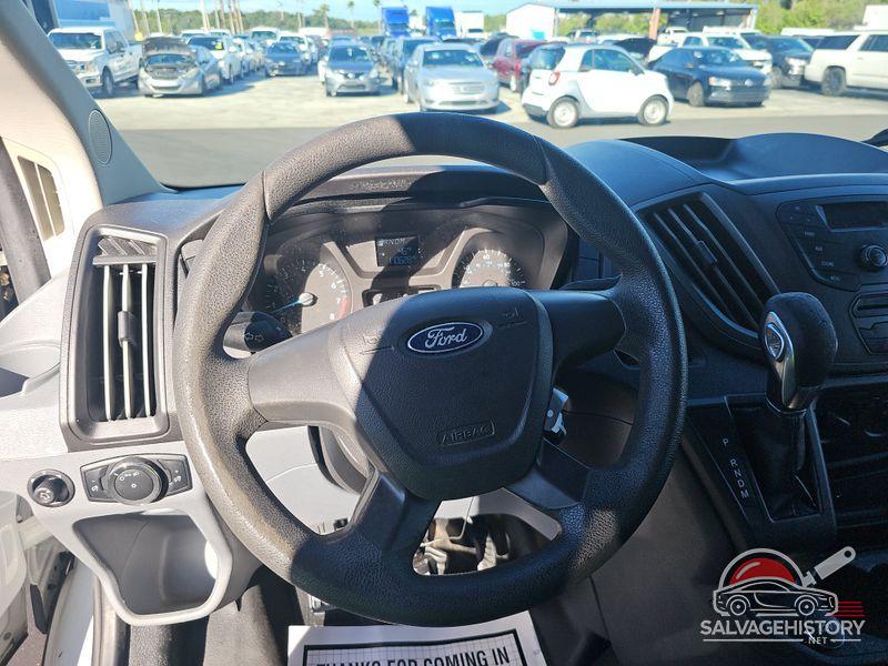 1FMZK1CM0HKA28642 2017 FORD TRANSIT-150 photo no. 5