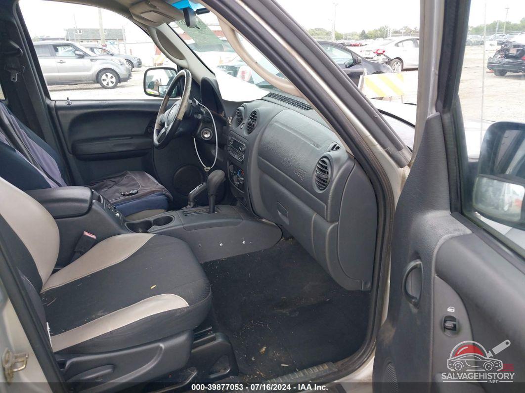 1J4GL48K03W670789 2003 JEEP LIBERTY photo no. 5