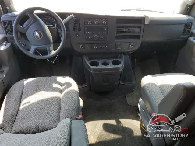 1GAZGPFG2J1320523 2018 CHEVROLET EXPRESS photo no. 8
