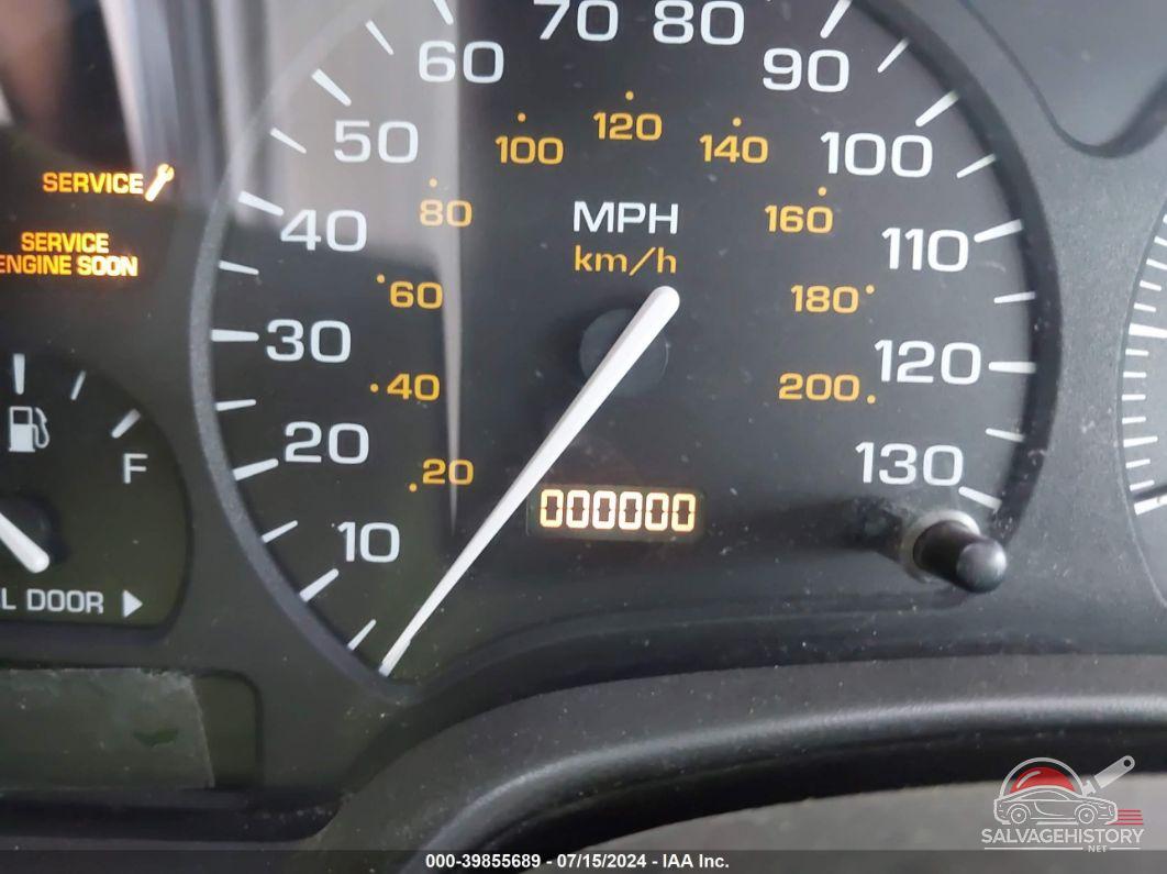 1G8JU84F02Y558760 2002 SATURN LW200 photo no. 7