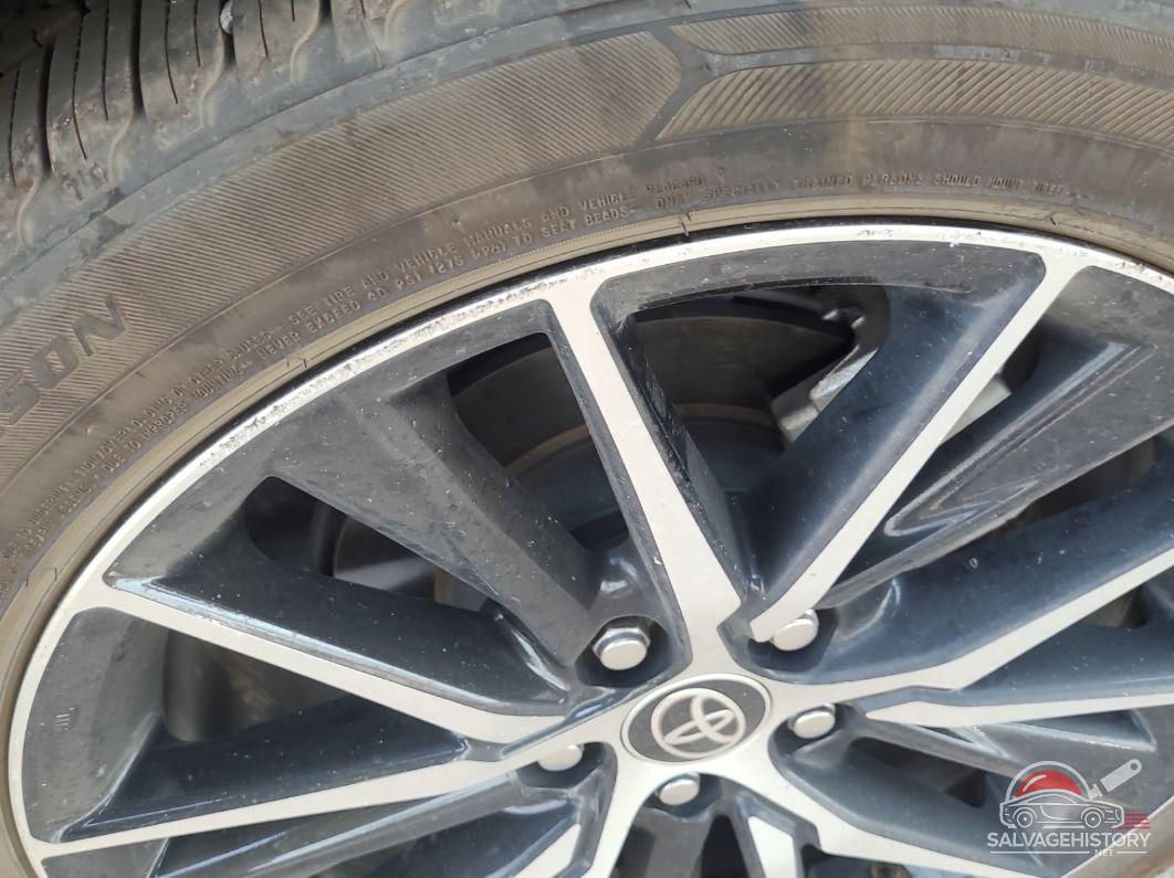 4T1G11AK5MU569647 2021 TOYOTA CAMRY photo no. 2
