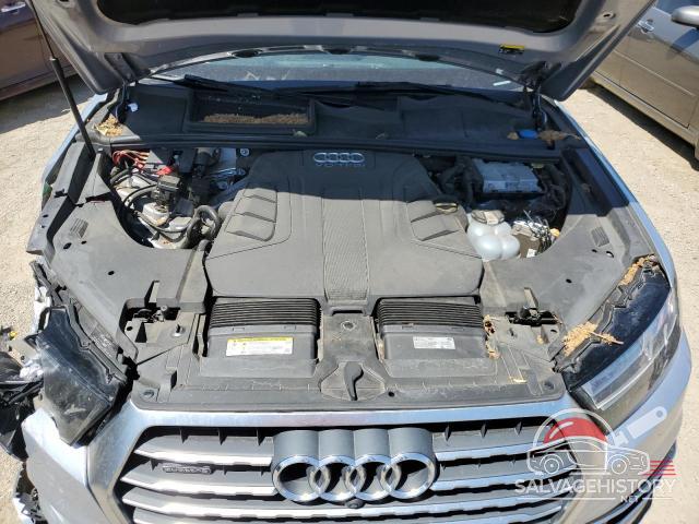 WA1LAAF71HD052160 2017 AUDI Q7 photo no. 12