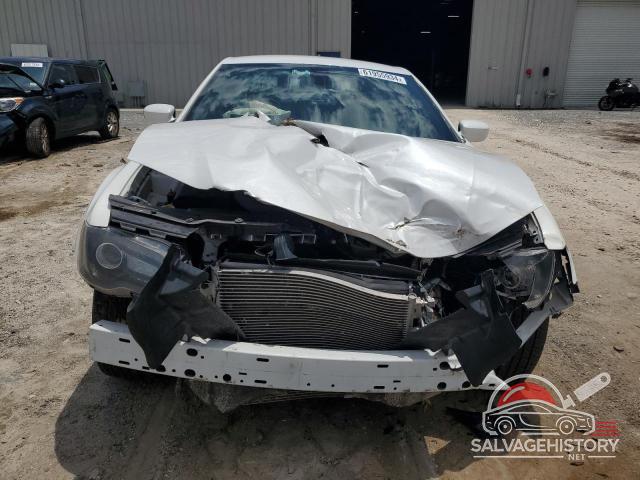 2C3CCAGG5FH746837 2015 CHRYSLER 300 photo no. 5