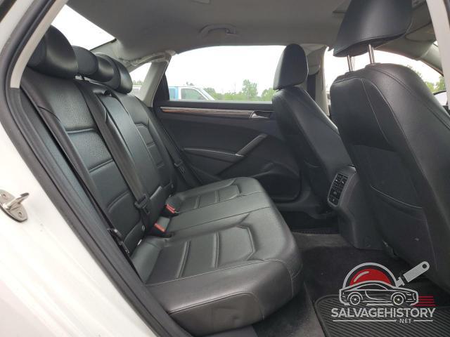 1VWBA7A36JC019351 2018 VOLKSWAGEN PASSAT photo no. 10