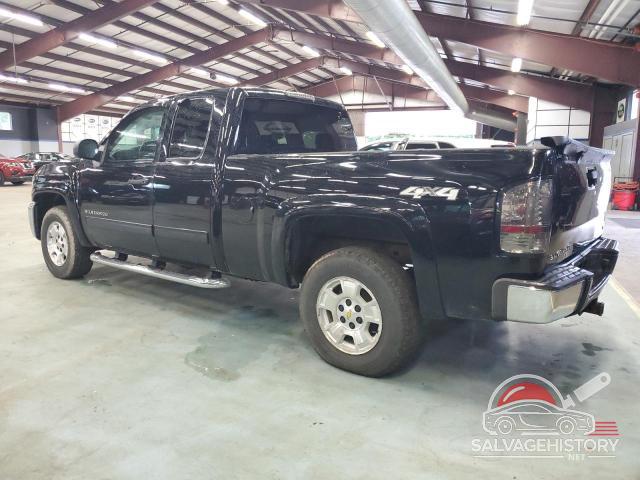 1GCRKSE79DZ224579 2013 CHEVROLET ALL Models photo no. 2