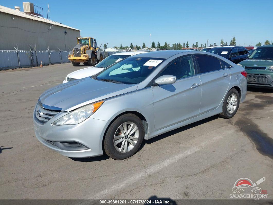 5NPEB4AC2EH880984 2014 HYUNDAI SONATA photo no. 2