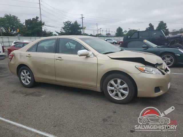 4T1BF3EK0BU753067 2011 TOYOTA CAMRY photo no. 4