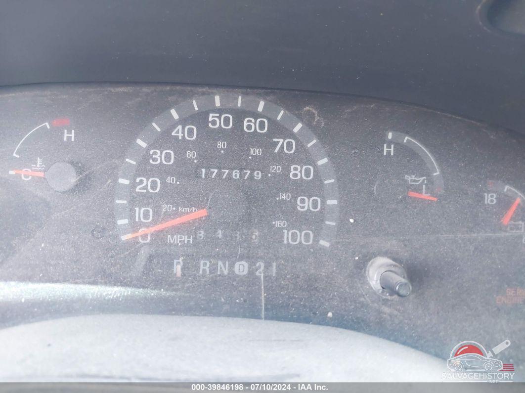 1FTSE34L92HB50872 2002 FORD E-350 SUPER DUTY photo no. 7