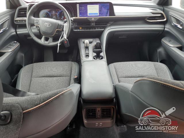 JTDAAAAFXP3004625 2023 TOYOTA CROWN XLE photo no. 8