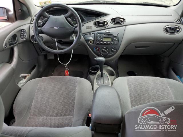 1FAHP3632YW250193 2000 FORD FOCUS photo no. 8
