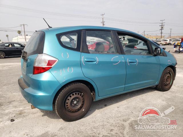 JHMGE8H39DC002068 2013 HONDA FIT photo no. 3