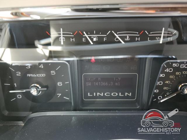 5LMJJ2H5XAEJ00472 2010 LINCOLN NAVIGATOR photo no. 9