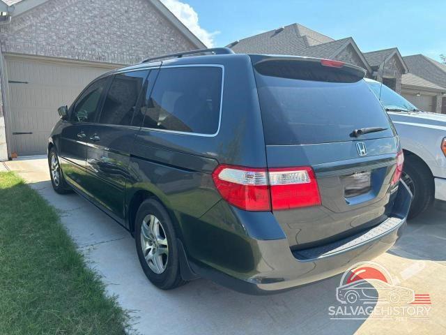 5FNRL38495B402051 2005 HONDA All Models photo no. 3