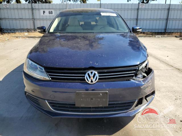 3VWLL7AJ1DM365176 2013 VOLKSWAGEN JETTA photo no. 5