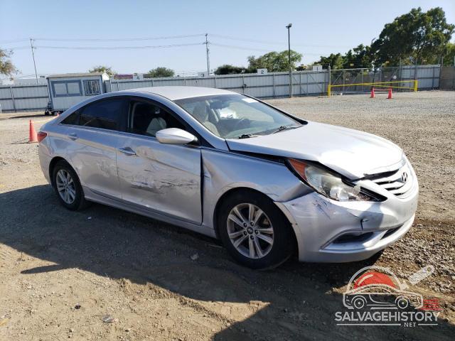 5NPEB4AC6CH314033 2012 HYUNDAI SONATA photo no. 4