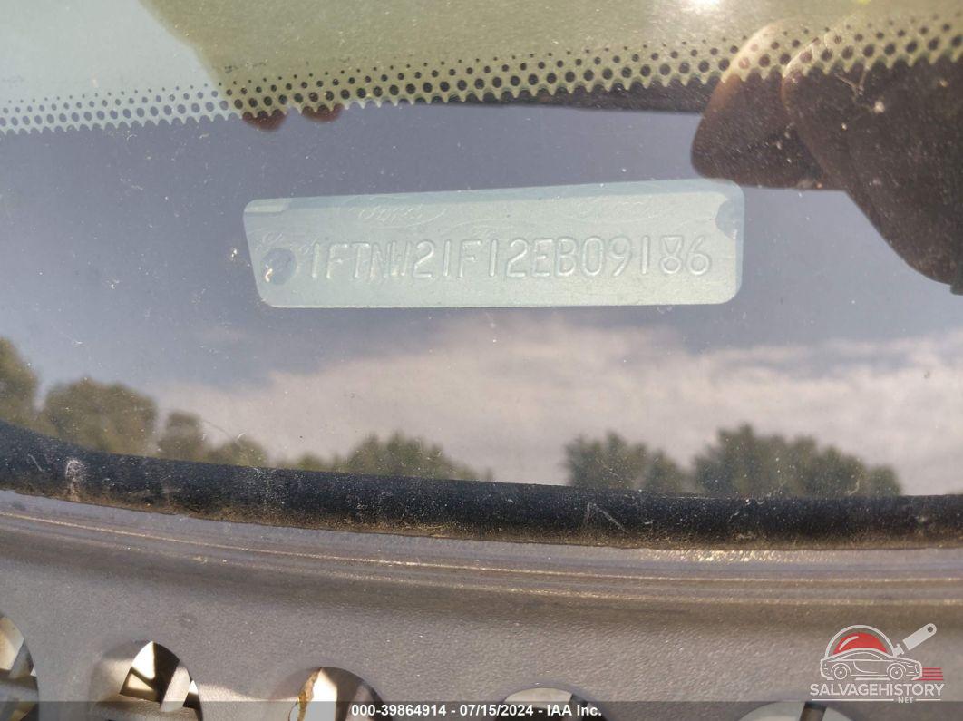 1FTNW21F12EB09186 2002 FORD F-250 photo no. 9