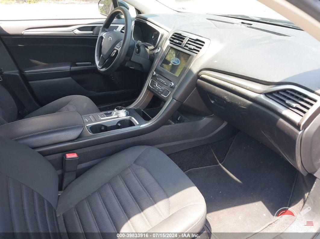 3FA6P0LU0HR164113 2017 FORD FUSION HYBRID photo no. 5