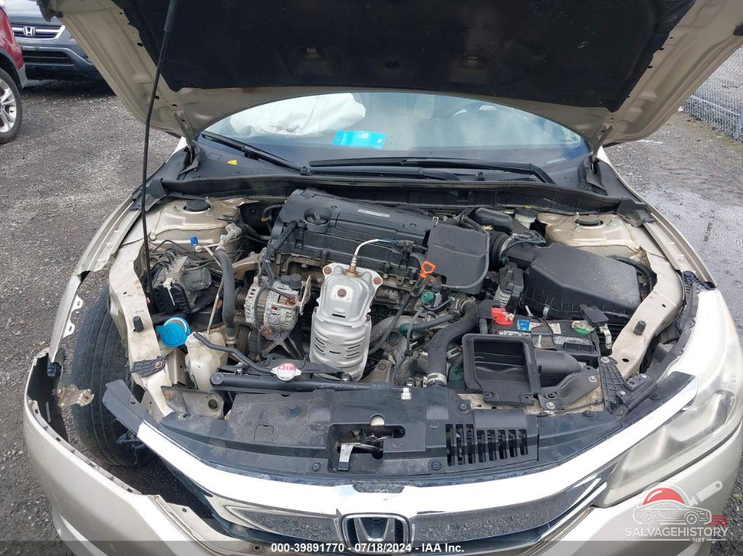 1HGCR2F3XGA045596 2016 HONDA ACCORD photo no. 10