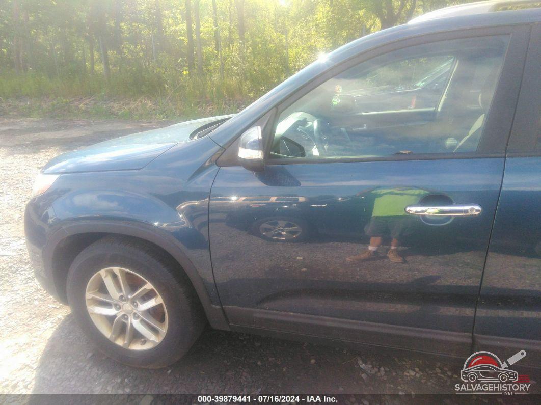 5XYKT3A60FG580387 2015 KIA SORENTO photo no. 6