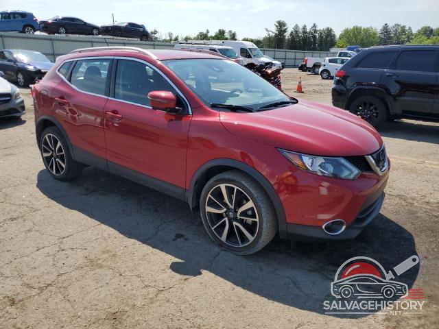 JN1BJ1CR9JW203539 2018 NISSAN ROGUE photo no. 4