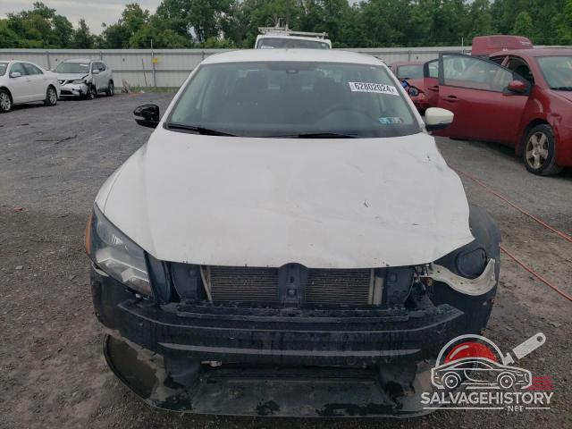 1VWAP7A34DC072046 2013 VOLKSWAGEN PASSAT photo no. 5
