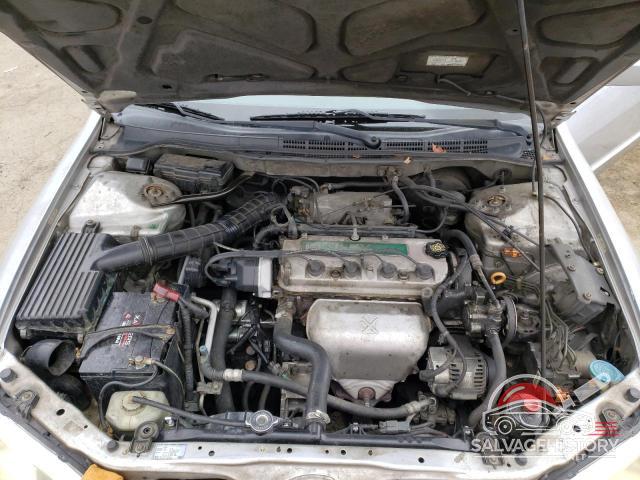 1HGCG66841A096558 2001 HONDA ACCORD photo no. 11