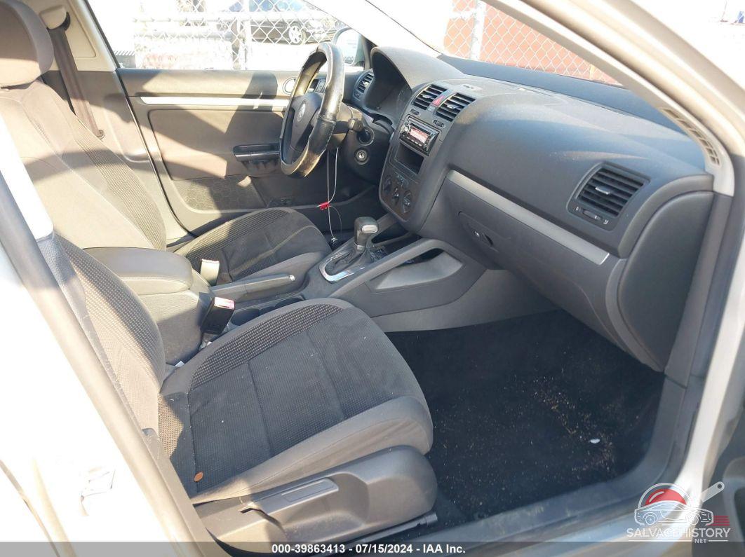 3VWJM71KX8M107810 2008 VOLKSWAGEN JETTA photo no. 5