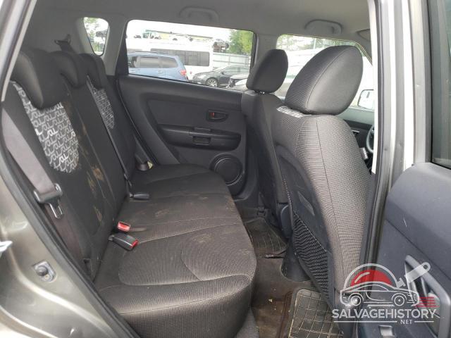 KNDJT2A2XA7064790 2010 KIA SOUL photo no. 10
