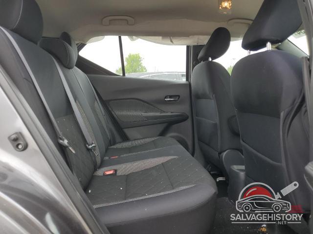 3N1CP5CU4JL511657 2018 NISSAN KICKS photo no. 10