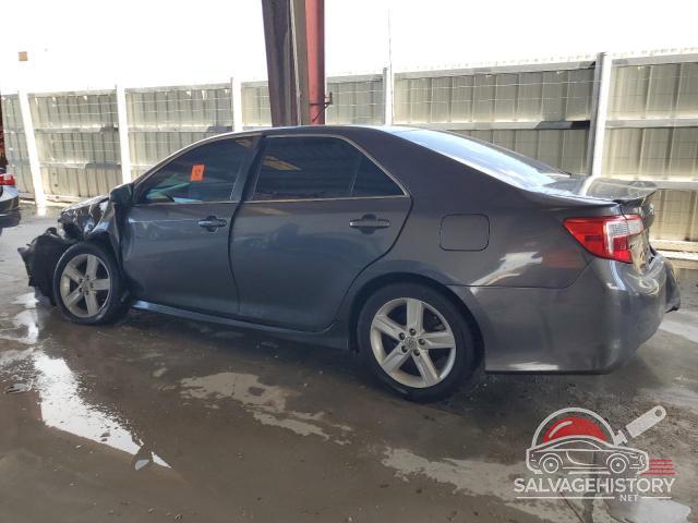 4T1BF1FK9CU148131 2012 TOYOTA CAMRY photo no. 2