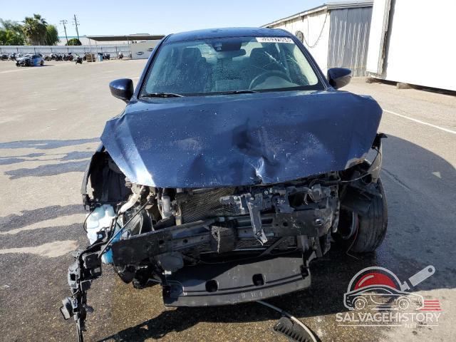 3MYDLBYV6JY322526 2018 TOYOTA YARIS photo no. 5