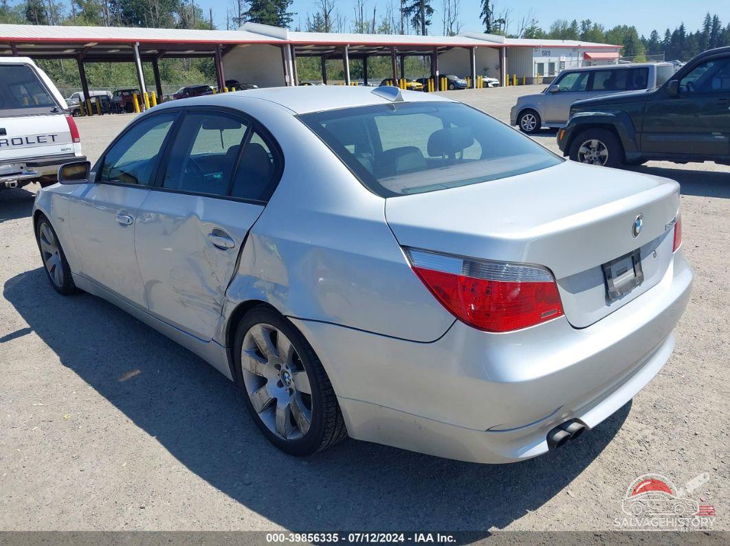 WBANE73576CM32256 2006 BMW 530I photo no. 3