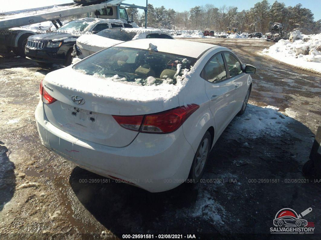 5NPDH4AE9DH264953 2013 HYUNDAI ELANTRA photo no. 4