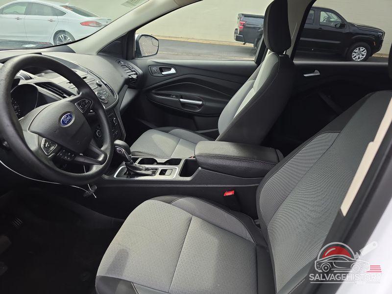 1FMCU9GD6JUA75869 2018 FORD ESCAPE photo no. 5