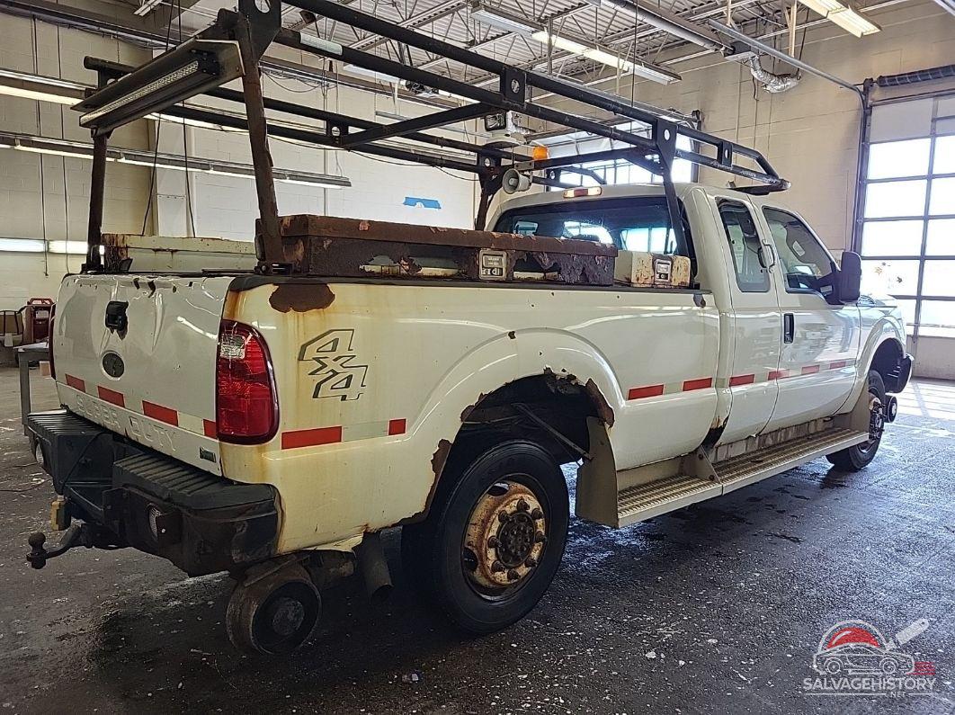 1FT7X3B66BEA80469 2011 FORD F-350 photo no. 4