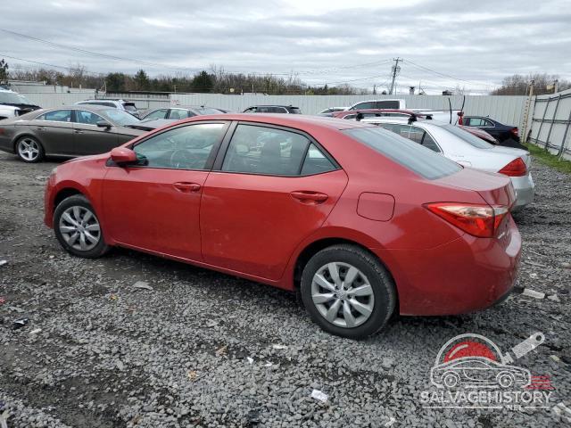 5YFBURHE0JP787797 2018 TOYOTA COROLLA photo no. 2