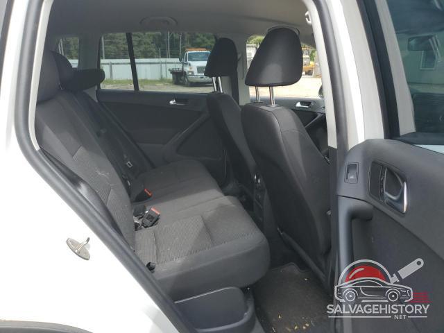 WVGBV7AX3HK050692 2017 VOLKSWAGEN TIGUAN photo no. 11
