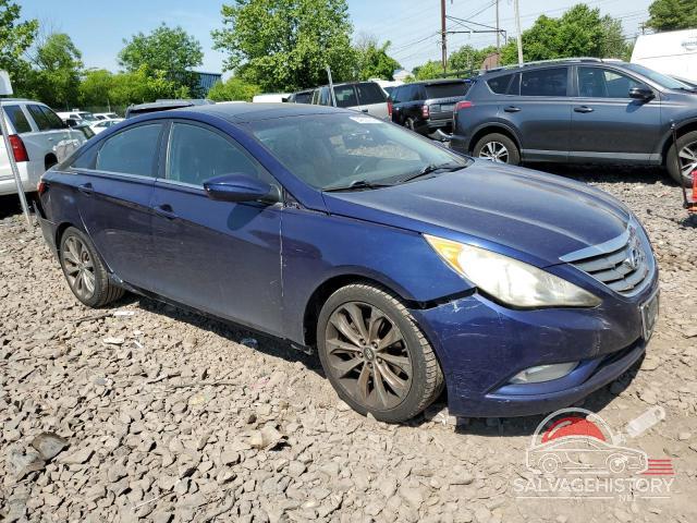 5NPEC4AB0CH328157 2012 HYUNDAI SONATA photo no. 4