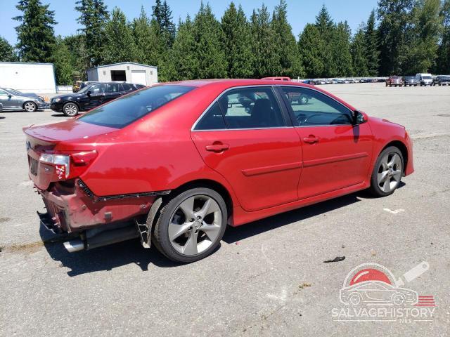 4T1BF1FK3EU749828 2014 TOYOTA CAMRY photo no. 3