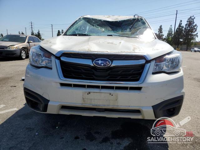 JF2SJAAC6JH523516 2018 SUBARU FORESTER photo no. 5
