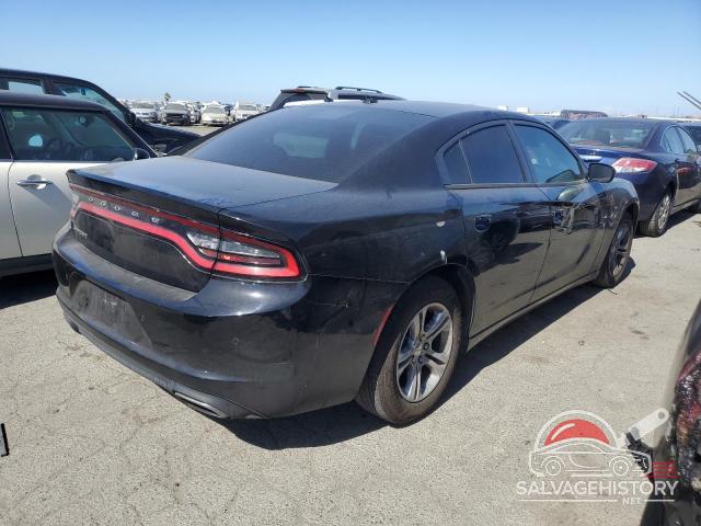 2C3CDXBG3FH768455 2015 DODGE CHARGER photo no. 3