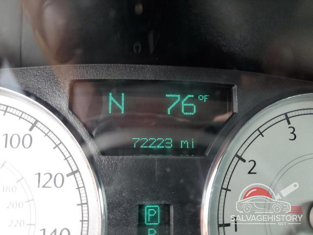 2C3AA63H25H620877 2005 CHRYSLER 300 photo no. 9